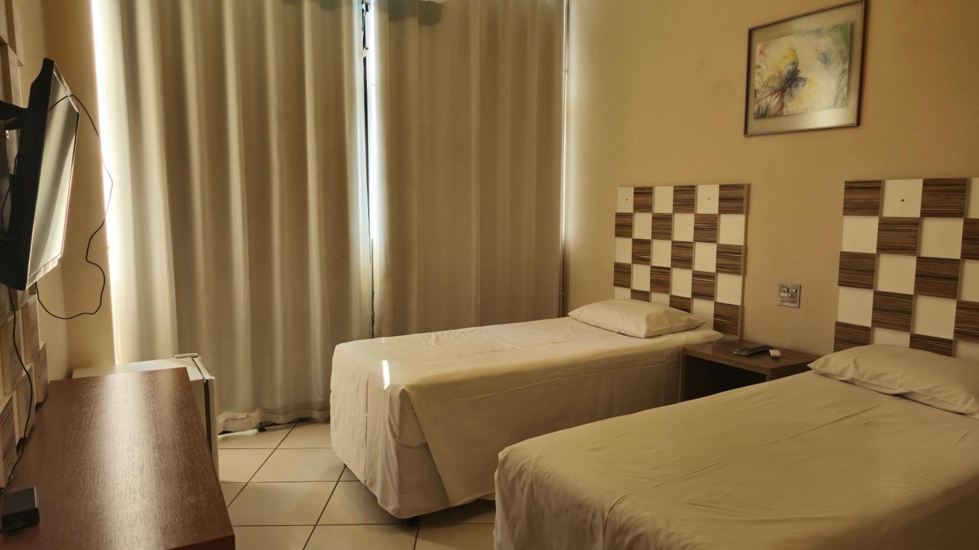 Realminas Hotel E Restaurante غوفيرنادور فالاداريس المظهر الخارجي الصورة
