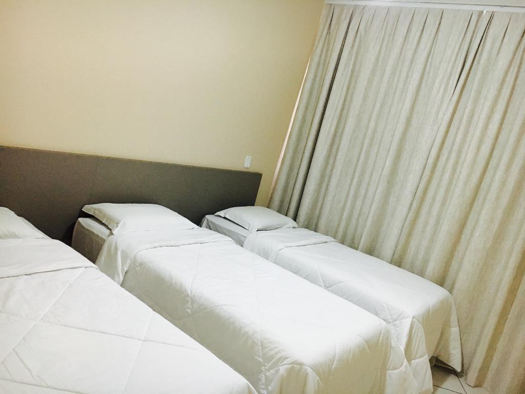 Realminas Hotel E Restaurante غوفيرنادور فالاداريس المظهر الخارجي الصورة
